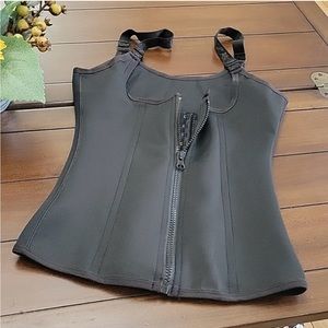 Black waist trainer /shape wear